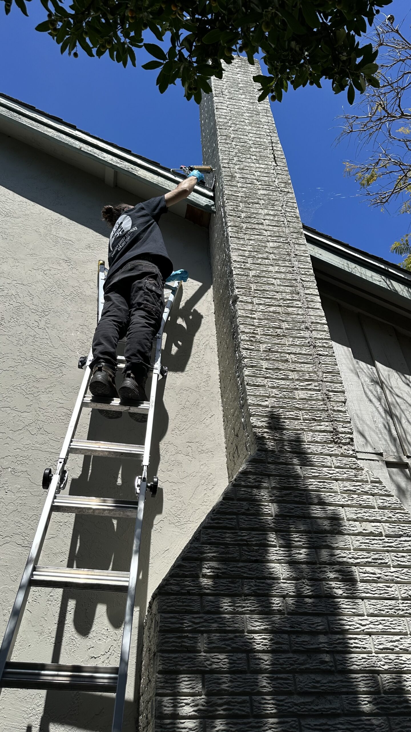 Chimney Sweep for Wood Burning and Gas Fireplaces